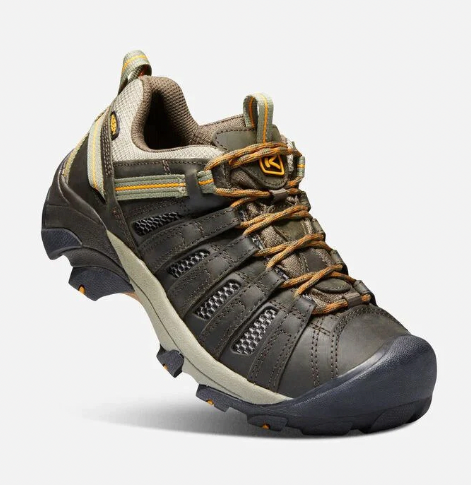 KEEN Voyageur Timberwolf Men's Hiking Shoes
