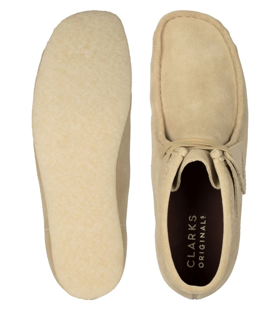 Clarks Men's Wallabee Boot Maple Suede 26155516
